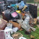 Why You Need to Call in the Junk Removal Professionals This Spring