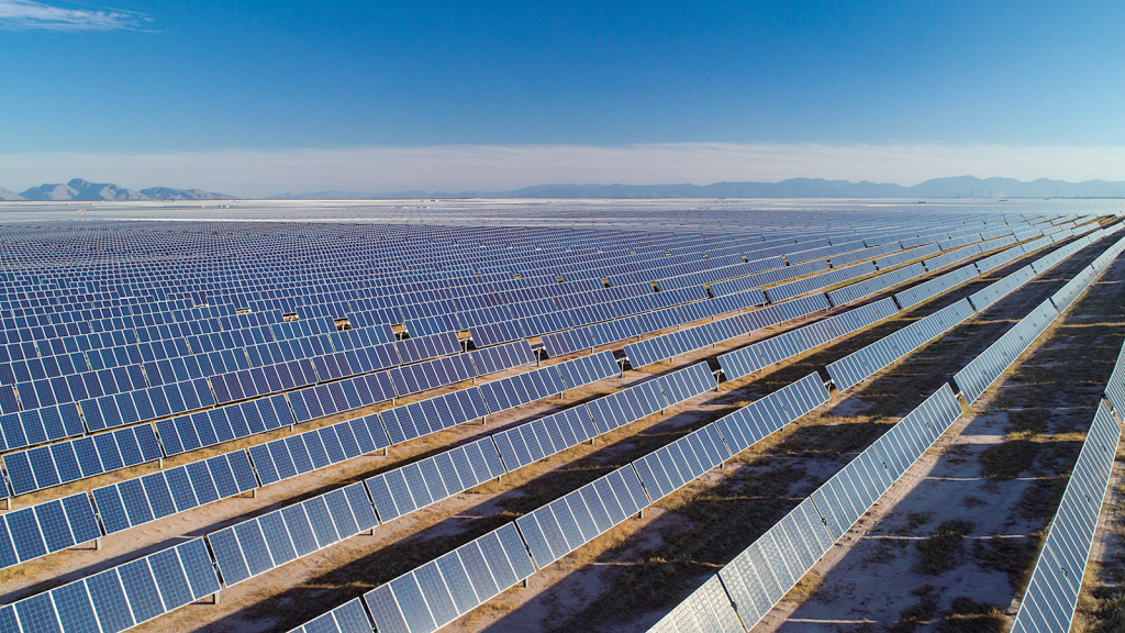 Benefits of Installing Commercial Solar Panels